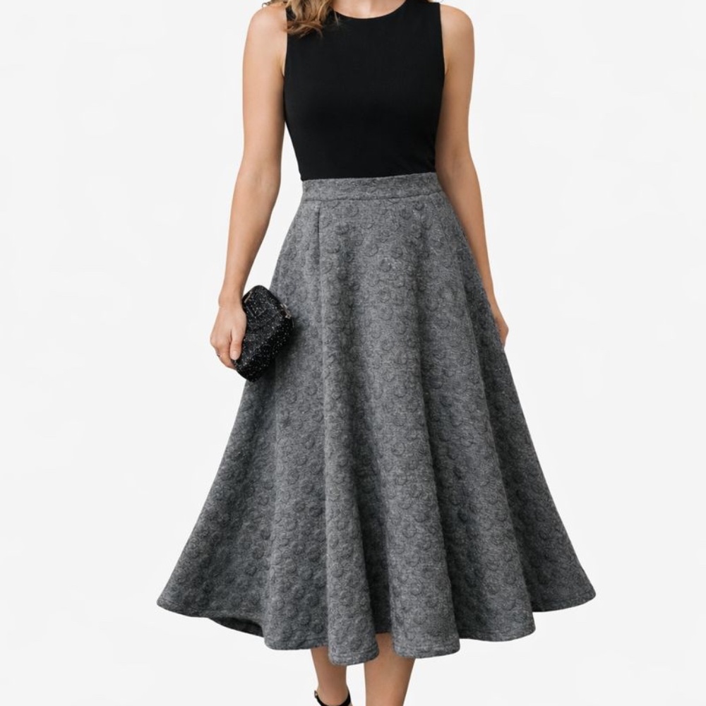 Gray midi skirt. Polka dot texture. Full circle skirt.